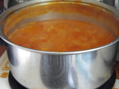 Simmering the soup base