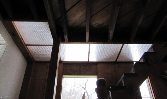 Blocking off the attic with bubble wrap panels