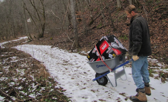 kobalt wheel barrow in action