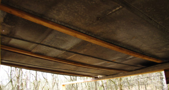 minimal roof support in the form of furring strips