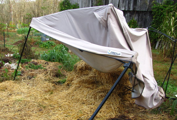 First-Up temp tent failure when using for straw protection