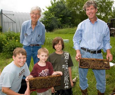 Bee Weaver