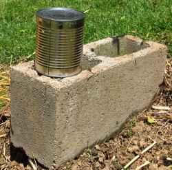 Cinderblock feeder