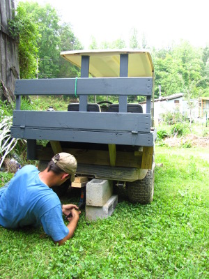 Golf cart pickup bed