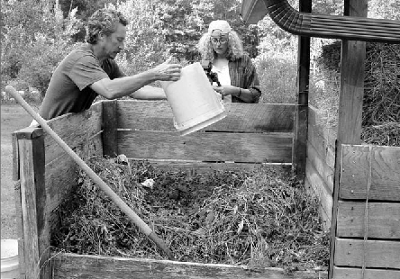 Humanure composting