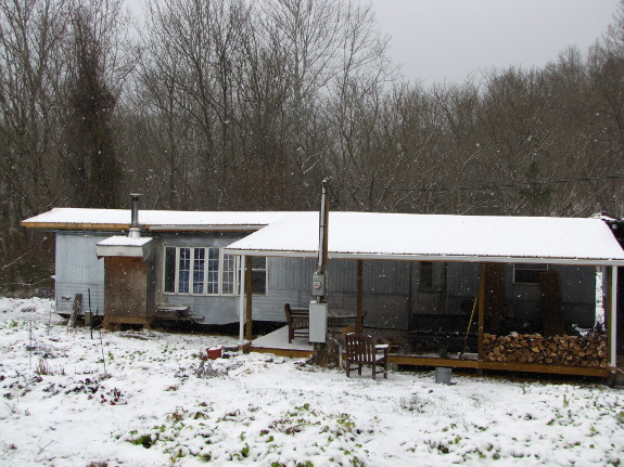 Snow on a trailer roof