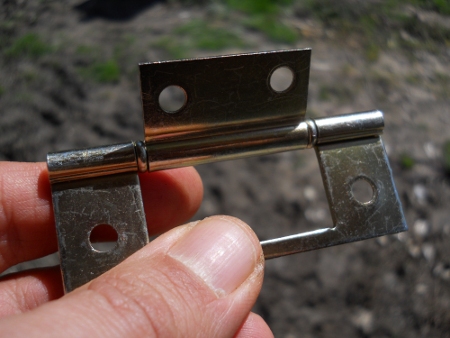 non-mortise hinge close up