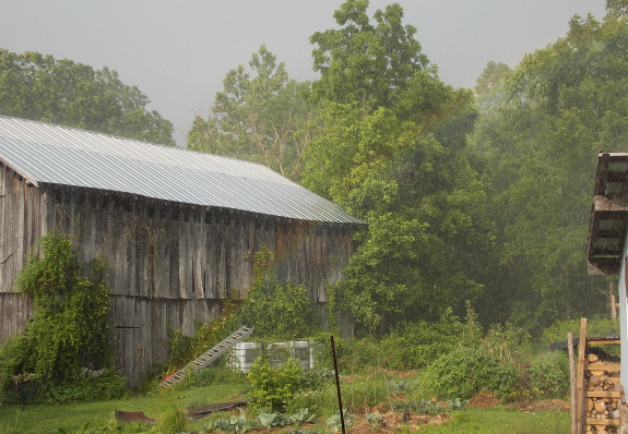 Barn rainbow