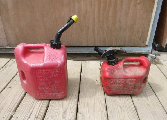 pour and store fuel container review comparison