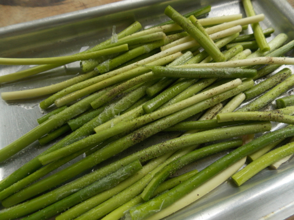 Roasting garlic scapes