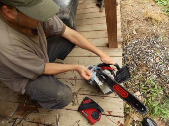 Oregon battery powered 40 volt chainsaw