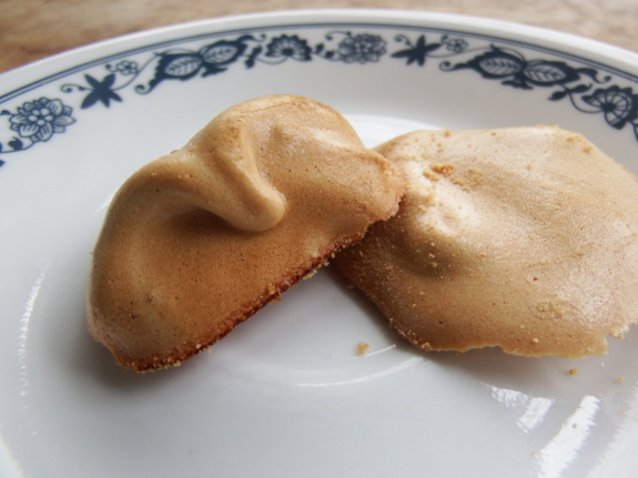 Maple syrup meringues