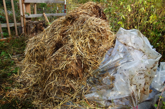 Stockpiling compost