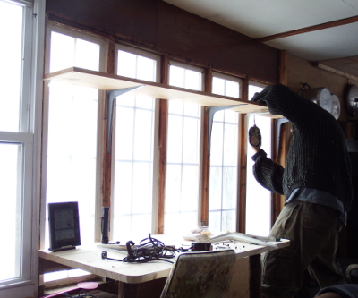 Attaching a shelf