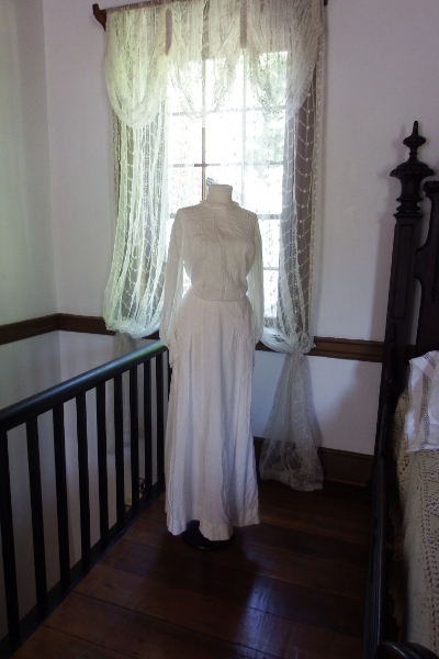 Nineteenth century dress
