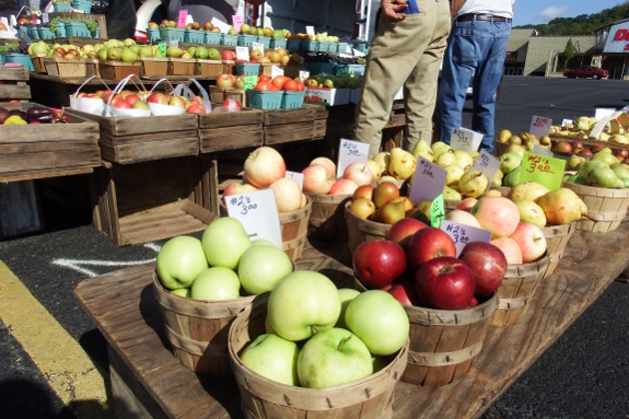 Farmer's market fruit