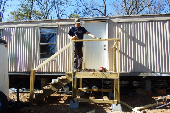 Trailer porch