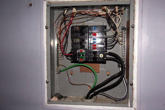 100 amp breaker box