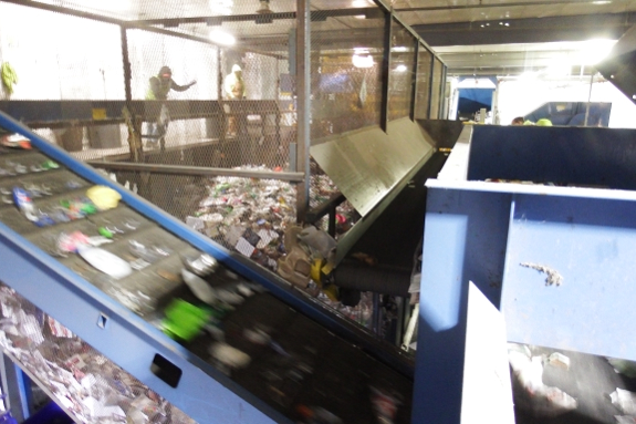 Recyclables conveyor belt