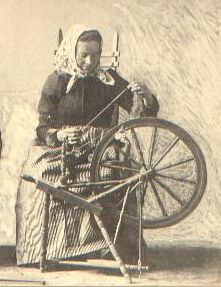 Norwegian spinning wheel